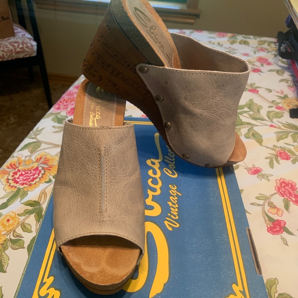 Wedge slides